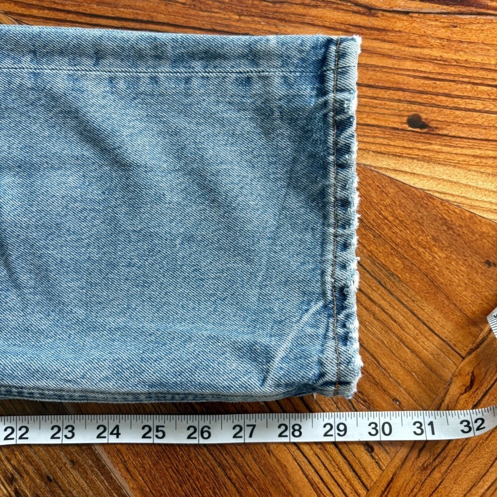 AGOLDE 90s Mid Rise Loose Fit Distressed Jeans Size 27 Light Wash Denim - Picture 8 of 9